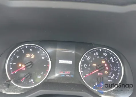 2019 Toyota Rav4 Le z USA, uszkodzony, nr VIN JTMF1RFV3KD033374